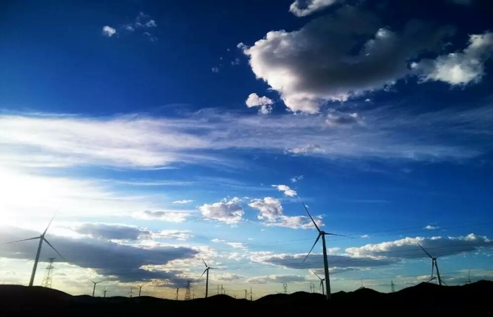 1537109946997017.jpg 新疆風(fēng)電-2.jpg